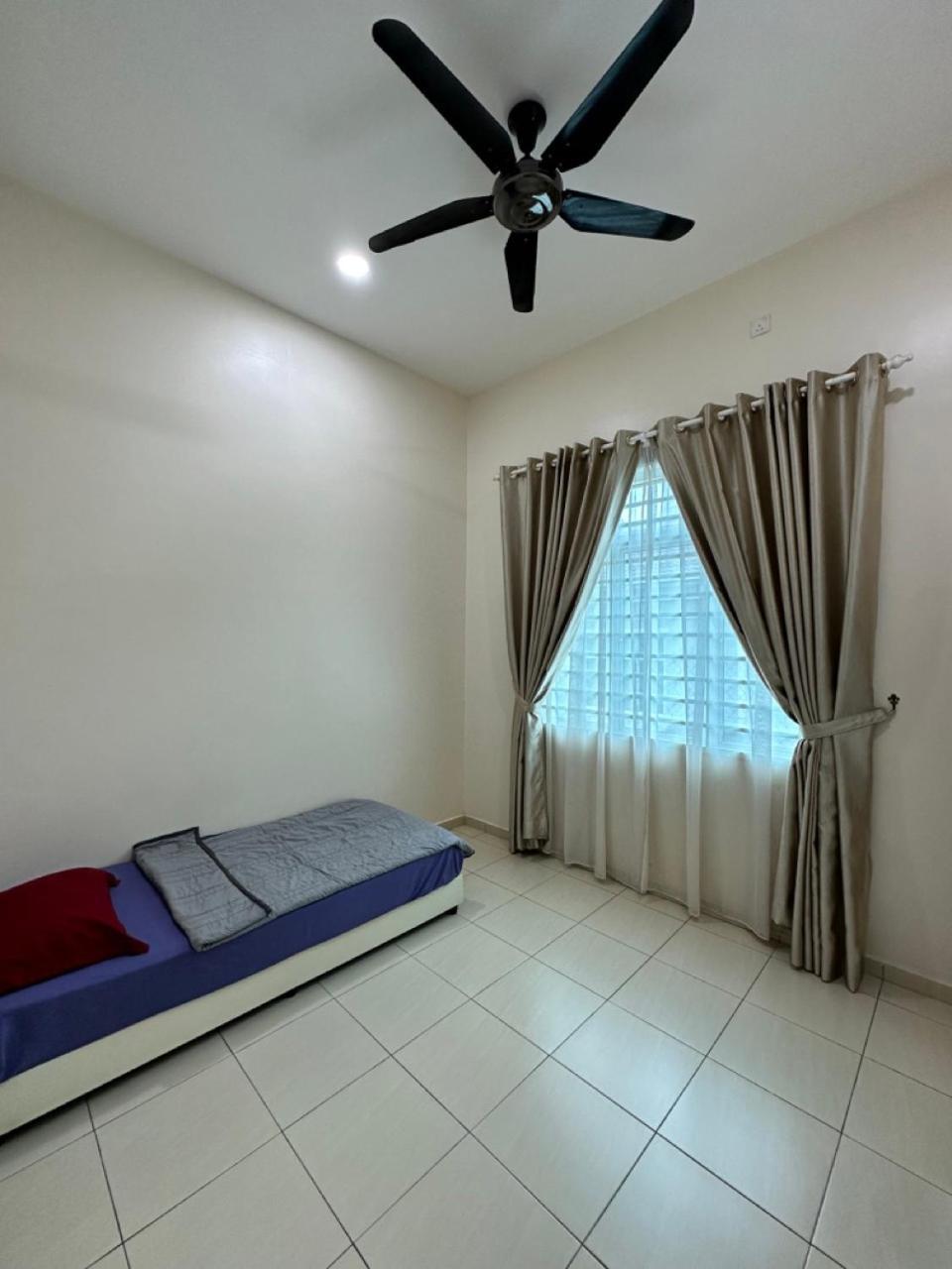 Rumahku Homestay, Taman Jasin Perdana Zewnętrze zdjęcie