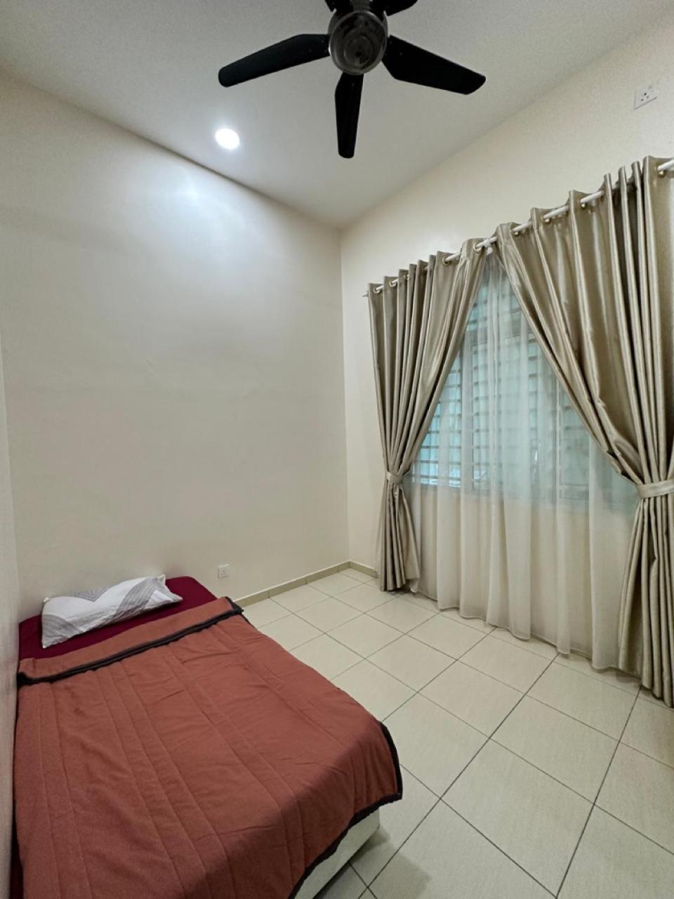 Rumahku Homestay, Taman Jasin Perdana Zewnętrze zdjęcie